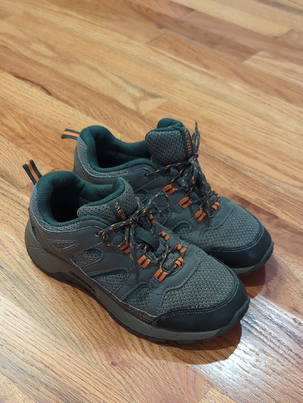 Boys Merrell Olive Green Trail Sneakers with Orange Accents Size 4